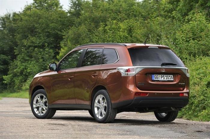 3. sukupolvi Mitsubishi Outlander: tekniset tiedot ja muotoilu