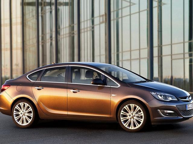 Opel Astra Family - perheauto, jolla on hyvät ominaisuudet