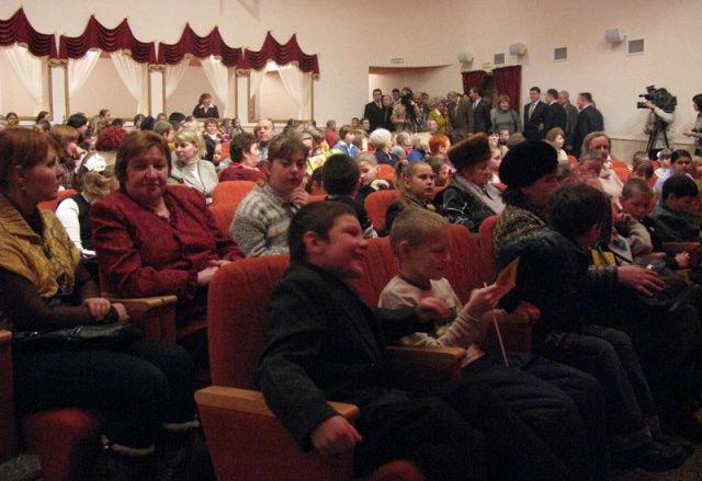 Puppet Theatre (Izhevsk): historia, ohjelmisto, joukko