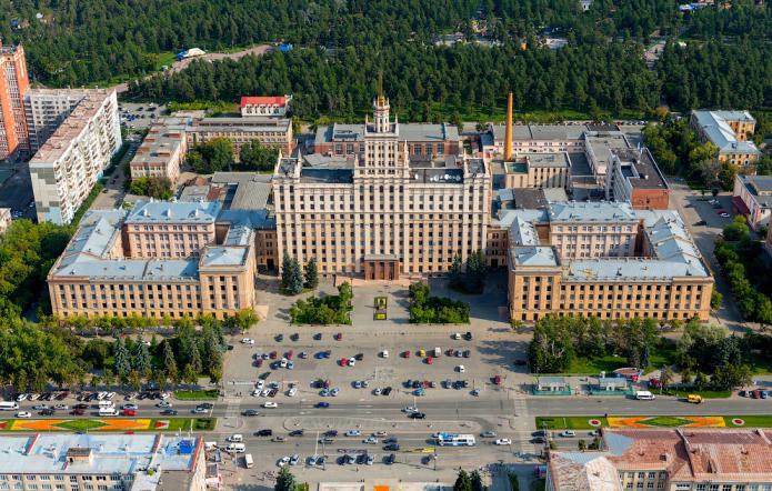 SUSU: Arkkitehtuurin ja rakentamisen tiedekunta. Kauppatieteiden ja yrittäjyyden tiedekunta SUSU