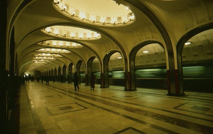 Moskovan metro: Metro Chkalovskaya