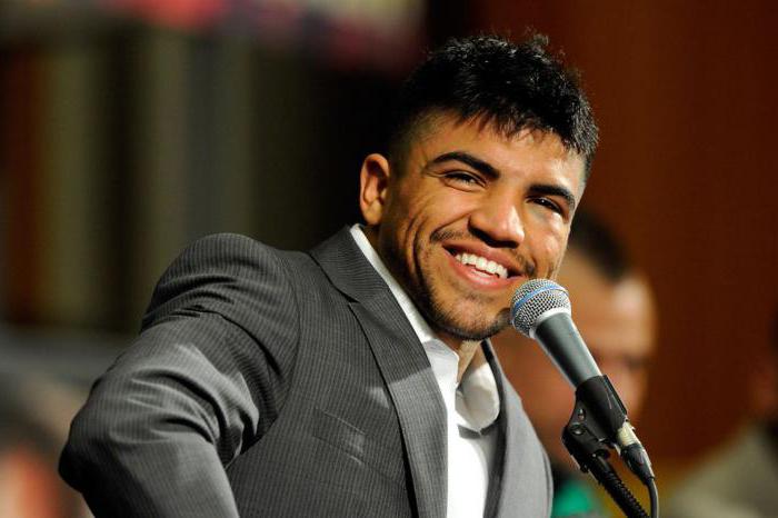 Victor Ortiz: mestari, joka on noussut pohjasta